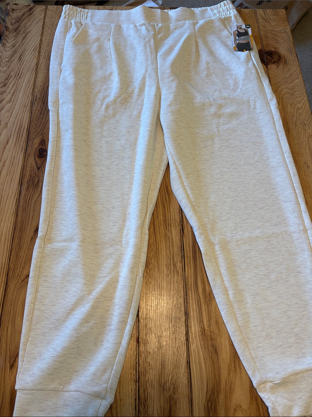 Avia Light Cream Pleated Joggers